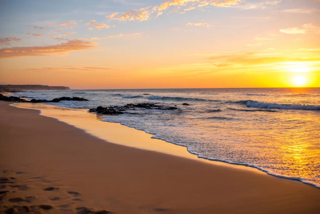 Imagen de la Playa del Cotillo, una de las más reconocidas de la isla de Fuerteventura.